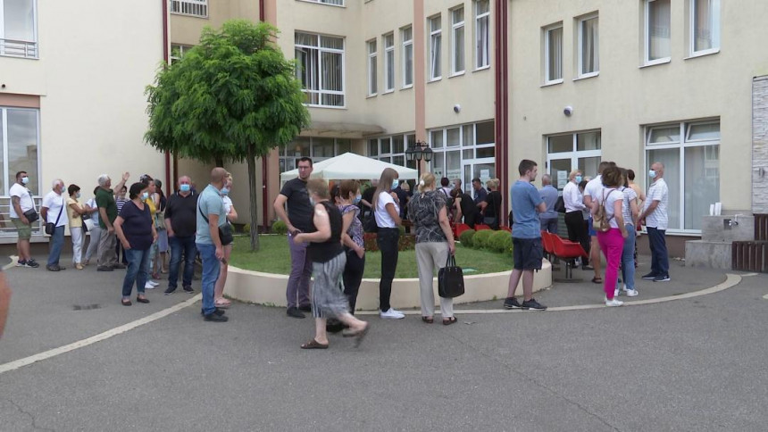 Bijeljina: Ogroman odziv na masovnu vakcinaciju protiv virusa korona