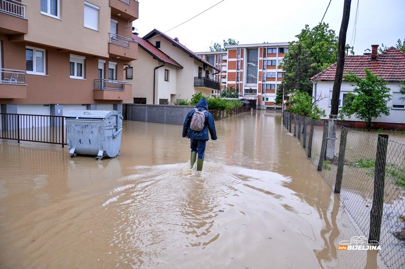 Ovako su u vrijeme velike poplave izgledali dijelovi Bijeljine (FOTO)