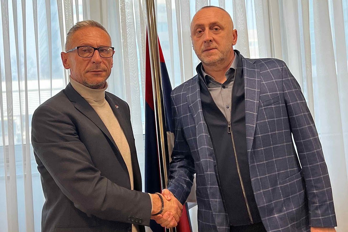 Danijel Egić predao fotelju, šta je poručio novi ministar Radan Ostojić iz Bijeljine?