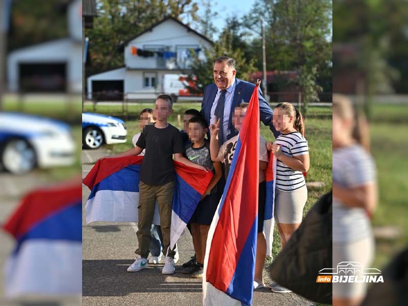 Bijeljina: Djeca sa zastavama dočekala Dodika (FOTO)