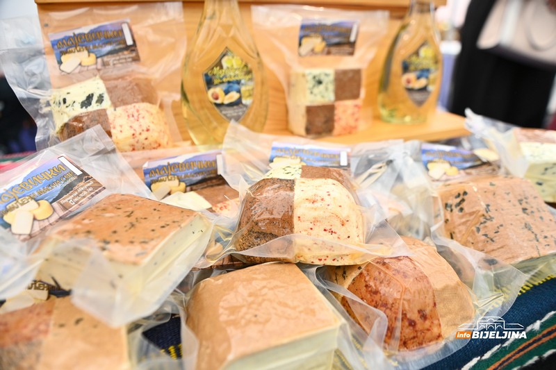 Majevički sir zarac na bijeljinskom „Interagru 2023“ (FOTO)