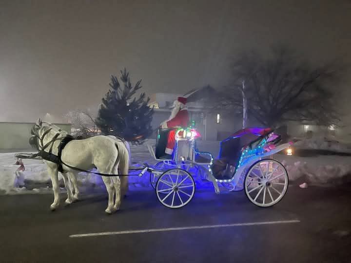 Ugljevik: Djed Mraz će na kočijama obilaziti kuće i skupove, to će oduševiti mališane (FOTO)