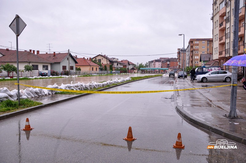 Ovako su u vrijeme velike poplave izgledali dijelovi Bijeljine (FOTO)