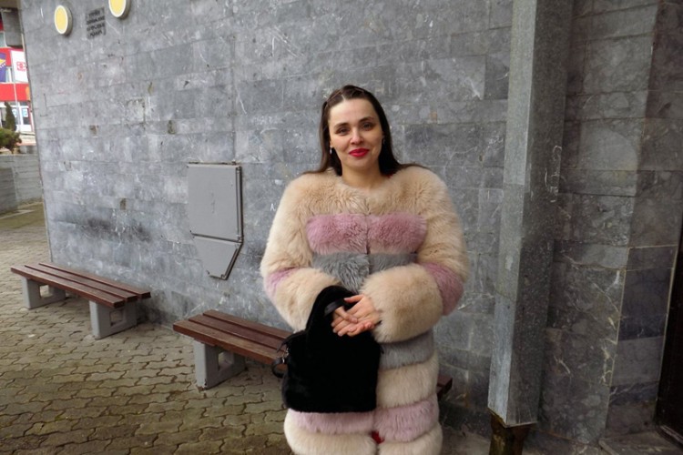 Srebreničanki Nermi Halilović prijetili i dali otkaz zbog protivljenja bojkotu izbora