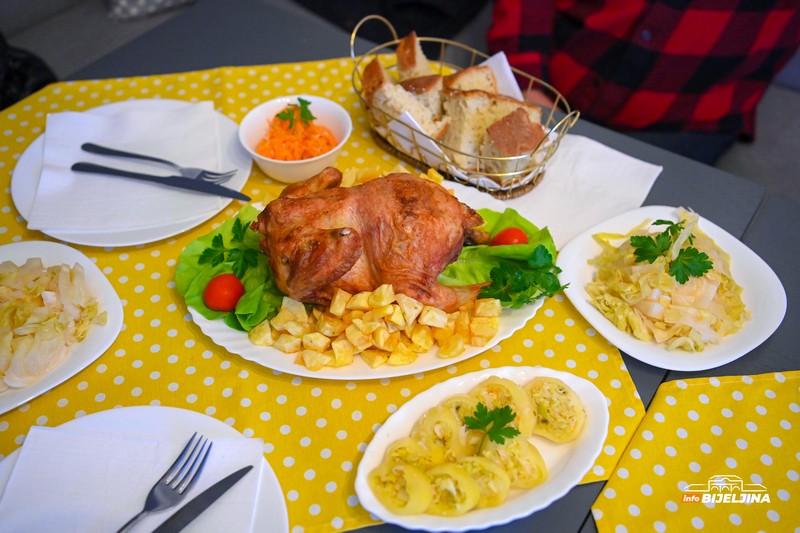 Restoran “Kao nekad” Bijeljina: Gastronomsko iskustvo koje vraća uspomene na ljepša vremena (FOTO)