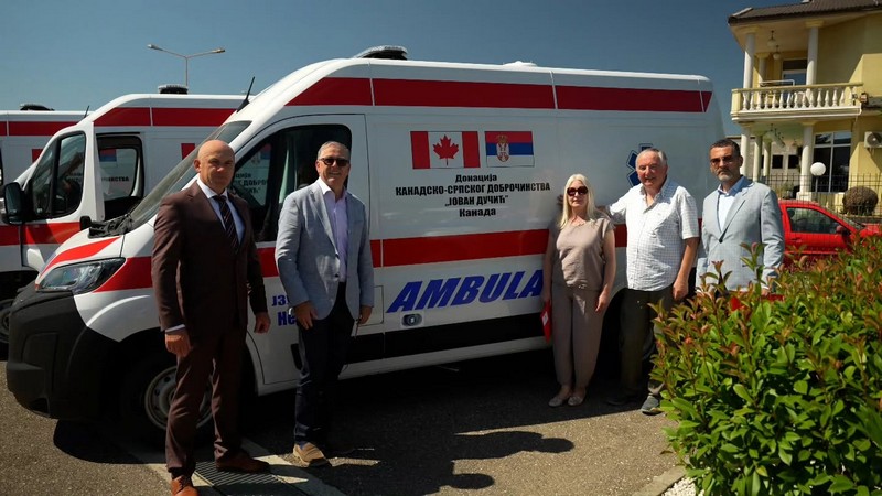 U Bijeljini dodijelili sanitetska vozila za bolnicu i dva doma zdravlja (FOTO)