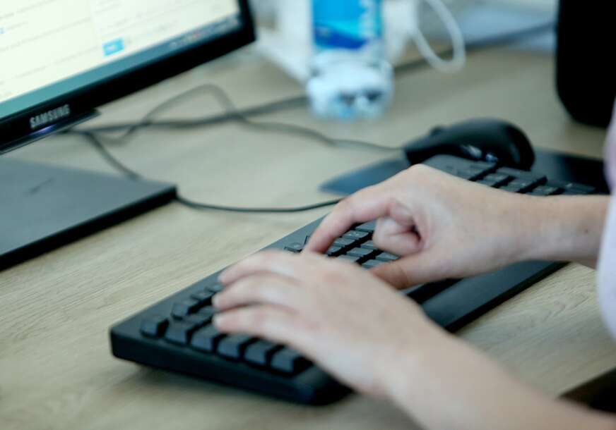 Šta odaju tajni e-mailovi? Misteriozna žena iz BiH u Epstajnovoj mreži