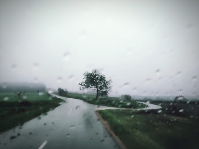 Sutra oblačno i vjetrovito sa padavinama