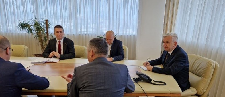 Čubrilović: Unaprijediti uslove rada zaposlenih u putničkom saobraćaju 