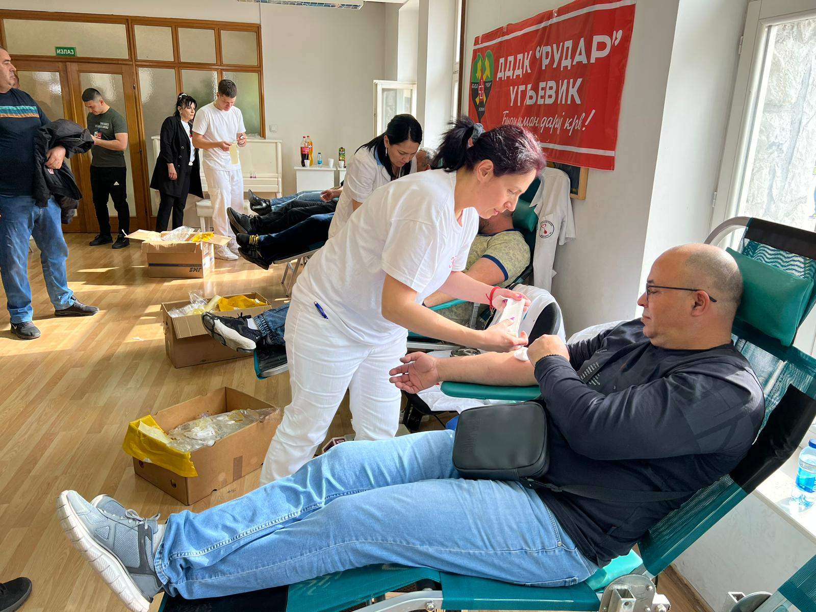 Majevički volonteri podržali akciju dobrovoljnog davanja krvi u Ugljeviku
