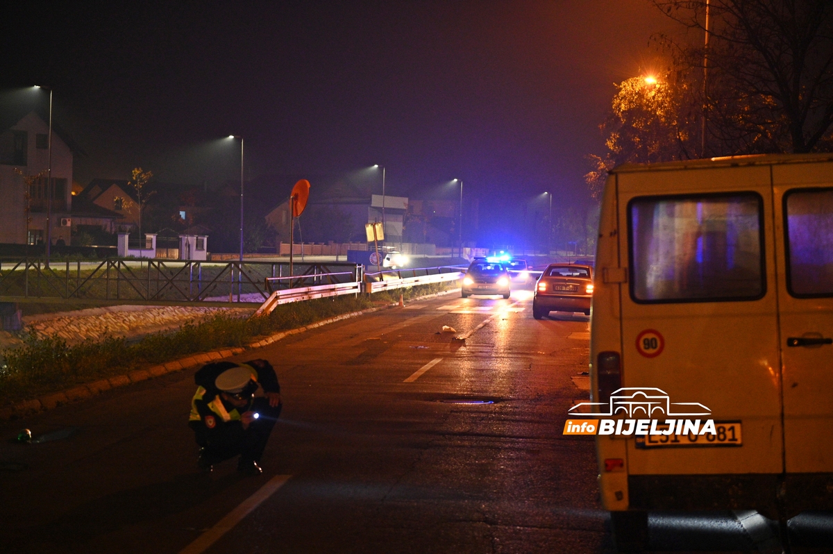 Užas u Bijeljini: Vozilom udario tri pješaka pa pobjegao (VIDEO)