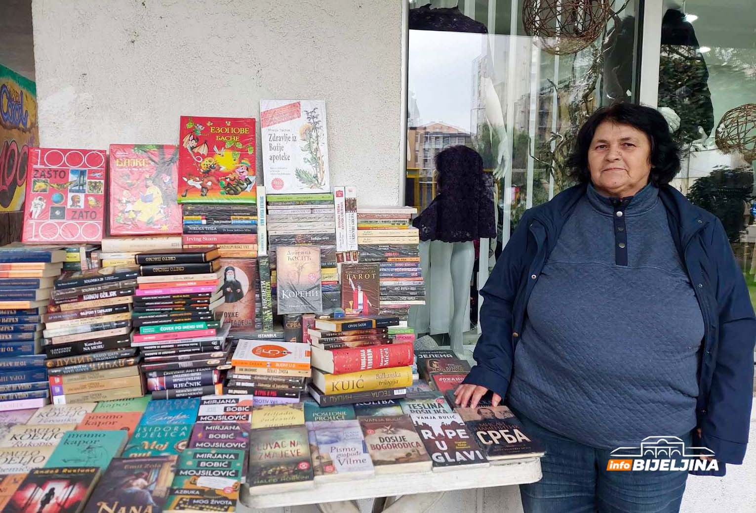 Drena Samardžija od 1997. prodaje knjige na ulici: Puna duša najveće bogatstvo (FOTO)