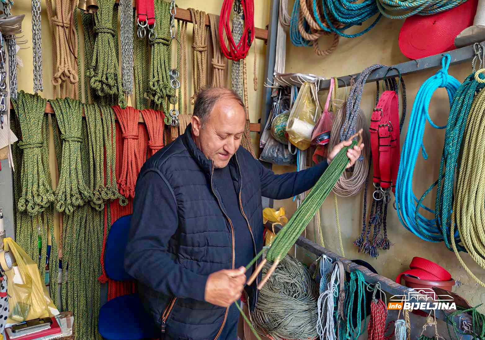 Selim Šabanović drži jedinu užarsku radnju u Bijeljini: “Pauk iz Semberije” od sedme godine čuva očev zanat