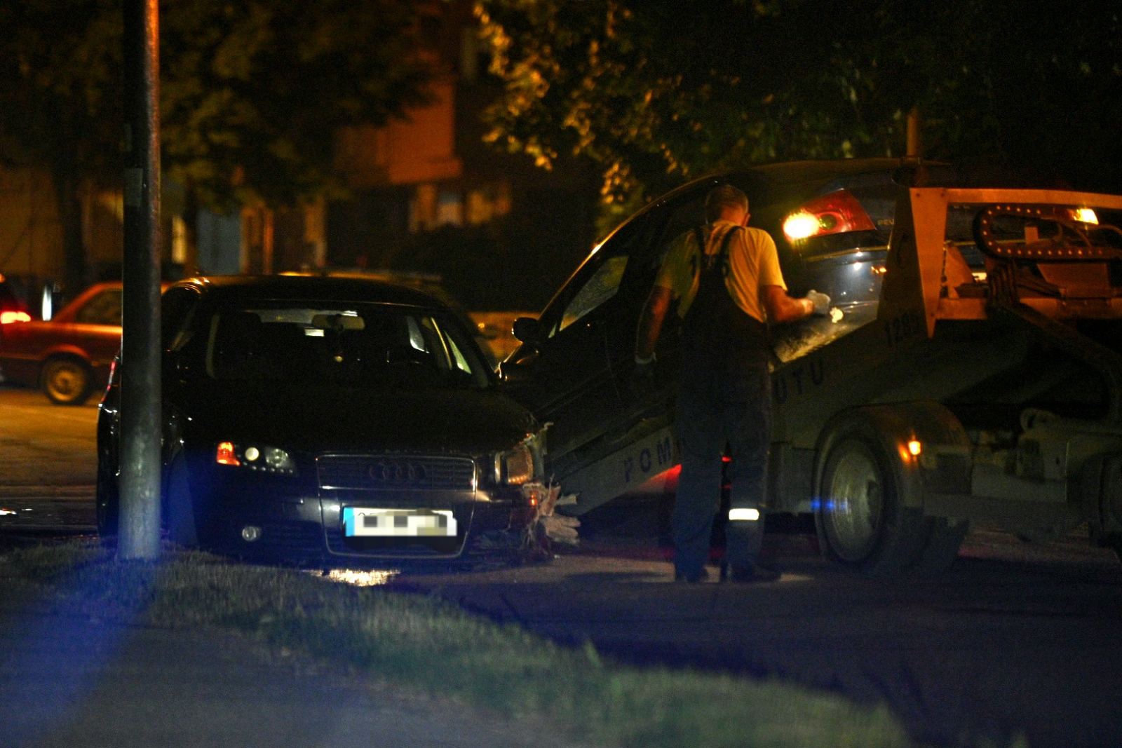 Bijeljina: Sudar dva automobila, vozači prevezeni na Urgentni blok (FOTO) 