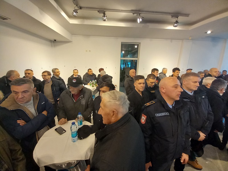 Bijeljina: Položeni vijenci povodom Dana Republike, Grad organizovao svečeni prijem (FOTO)