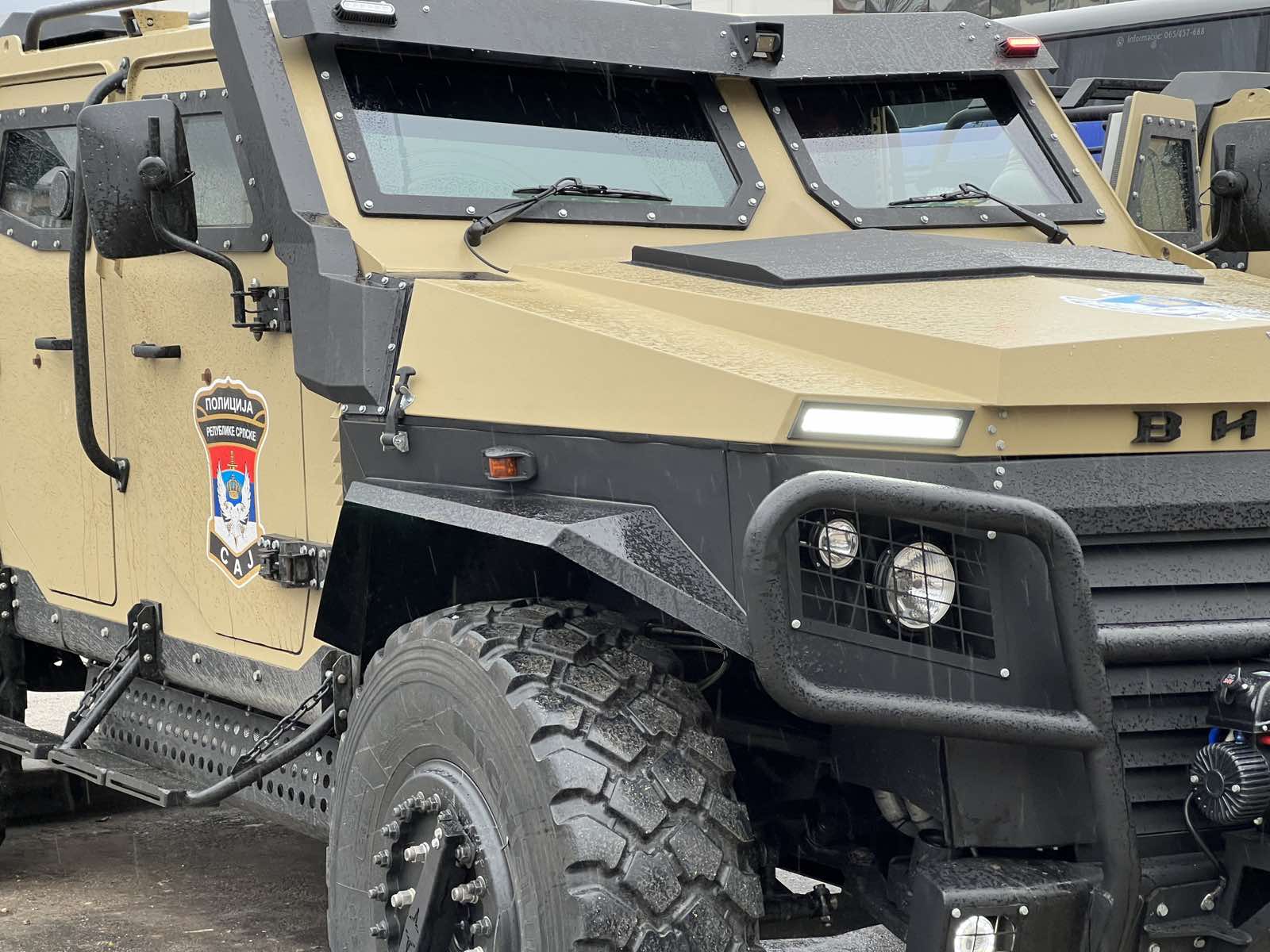 Premijerno prikazano na Svečanom defileu: Pogledajte taktičko vozilo 