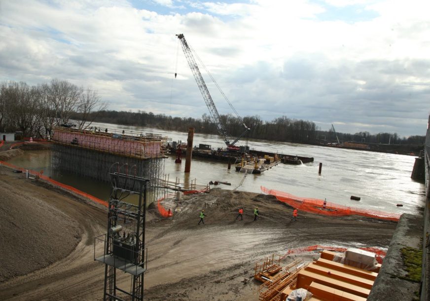 DOBAR TEMPO GRADNJE: Most na Savi kod Rače i trasa autoputa i prije roka