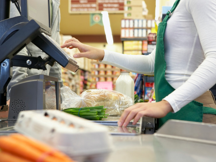 Ugašene mašine šalju radnike za kasu