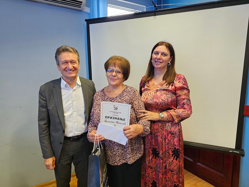 Izabrano najljepše dvorište pod Majevicom: Načelnik Ugljevika uručio nagrade najboljima