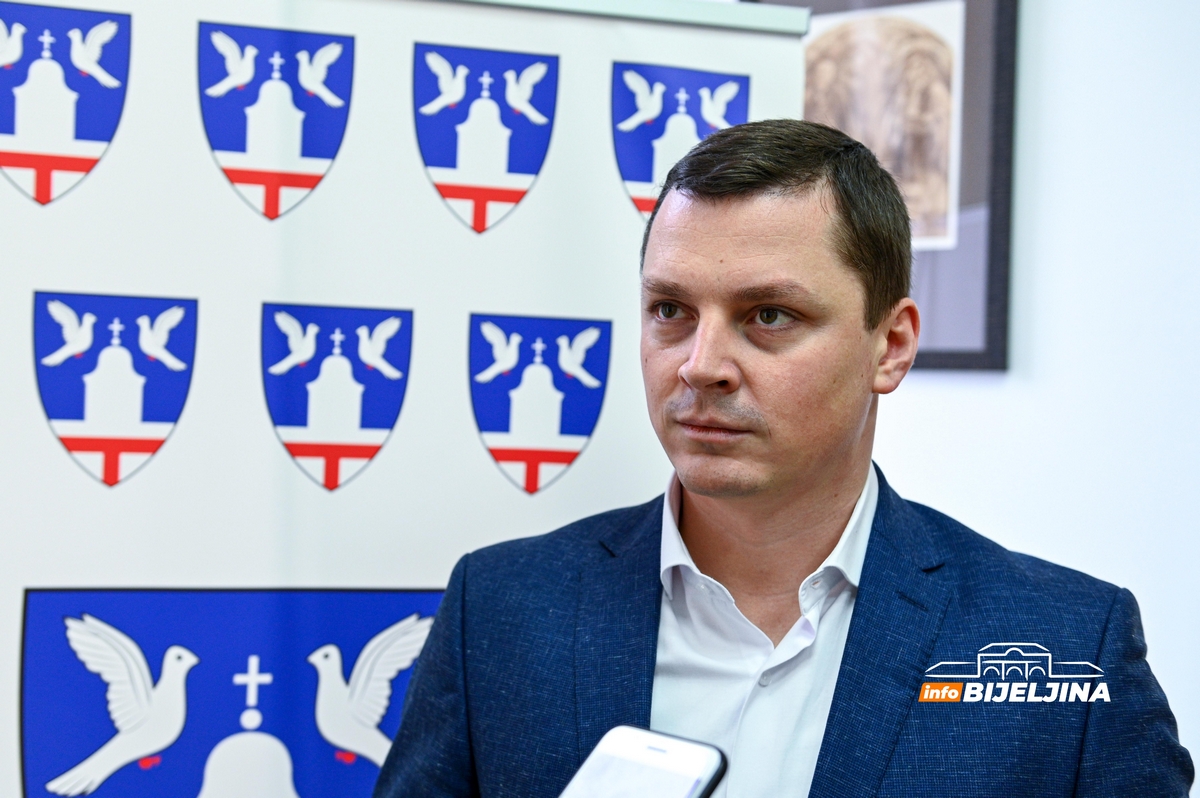 BIJELJINSKI ODBORNICI ZA INFOBIJELJINA Aleksandar Đurđević (SNSD): Bitno je po isteku mandata iza sebe vidjeti konkretne rezultate svog rada
