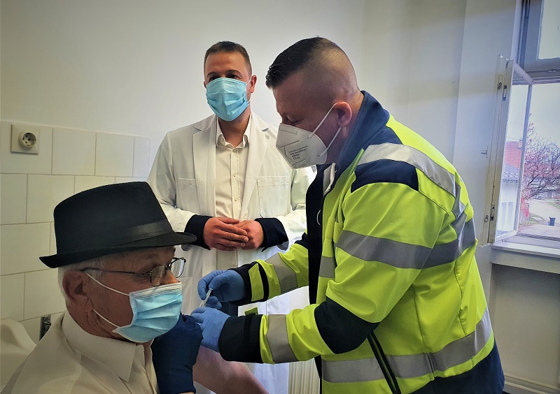 Nešković: Vakcinacija starijih od 65 godina, odličan odziv građana