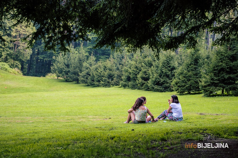 Očekuje nas dobro vrijeme prvog dana vikenda: Sutra sunčano, do 27 stepeni Celzijusovih