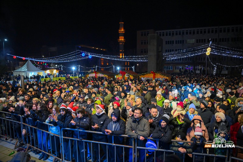 Bijeljinci Novu godinu dočekali uz 