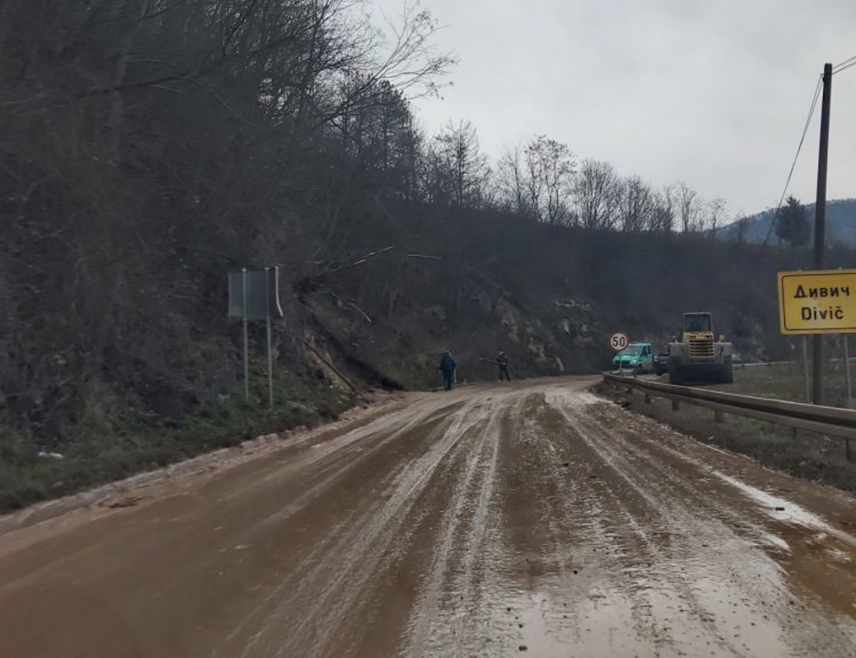 Obustavljen saobraćaj na putu Zvornik - Milići