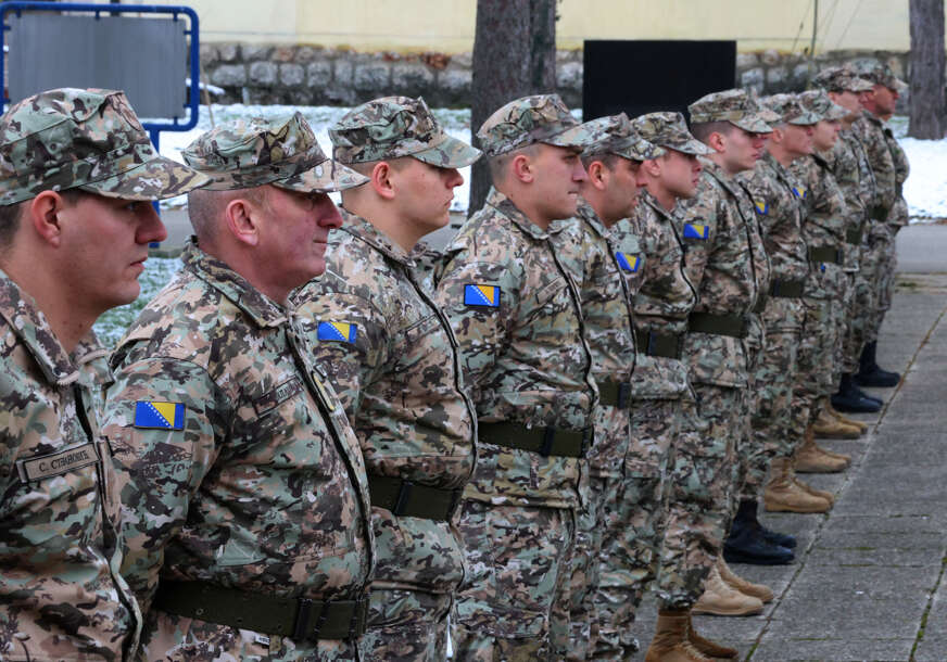 Šta političari iz Srpske misle o UVOĐENJU VOJNOG ROKA u BiH