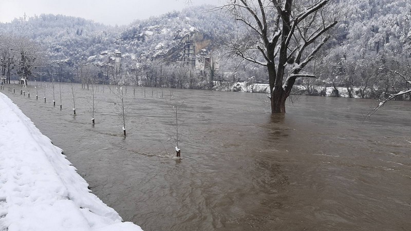 Proglašena vanredna situacija u Zvorniku! (FOTO)