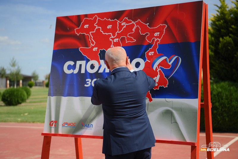 Socijalistička partija i koalicioni partneri počeli kampanju iz Semberije (FOTO)