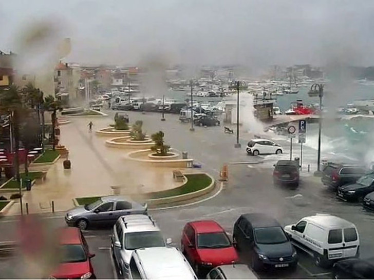 Nevrijeme i obilne padavine potopile dijelove Dubrovnika i Splita