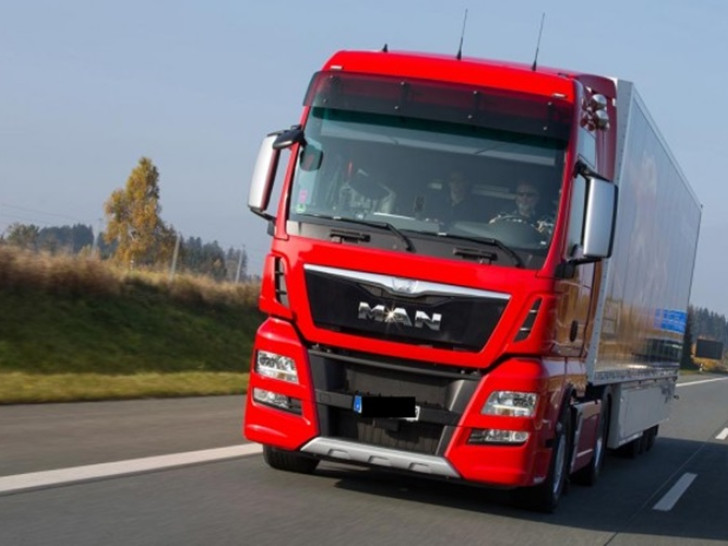 Firminim kamionom preuzimao drogu