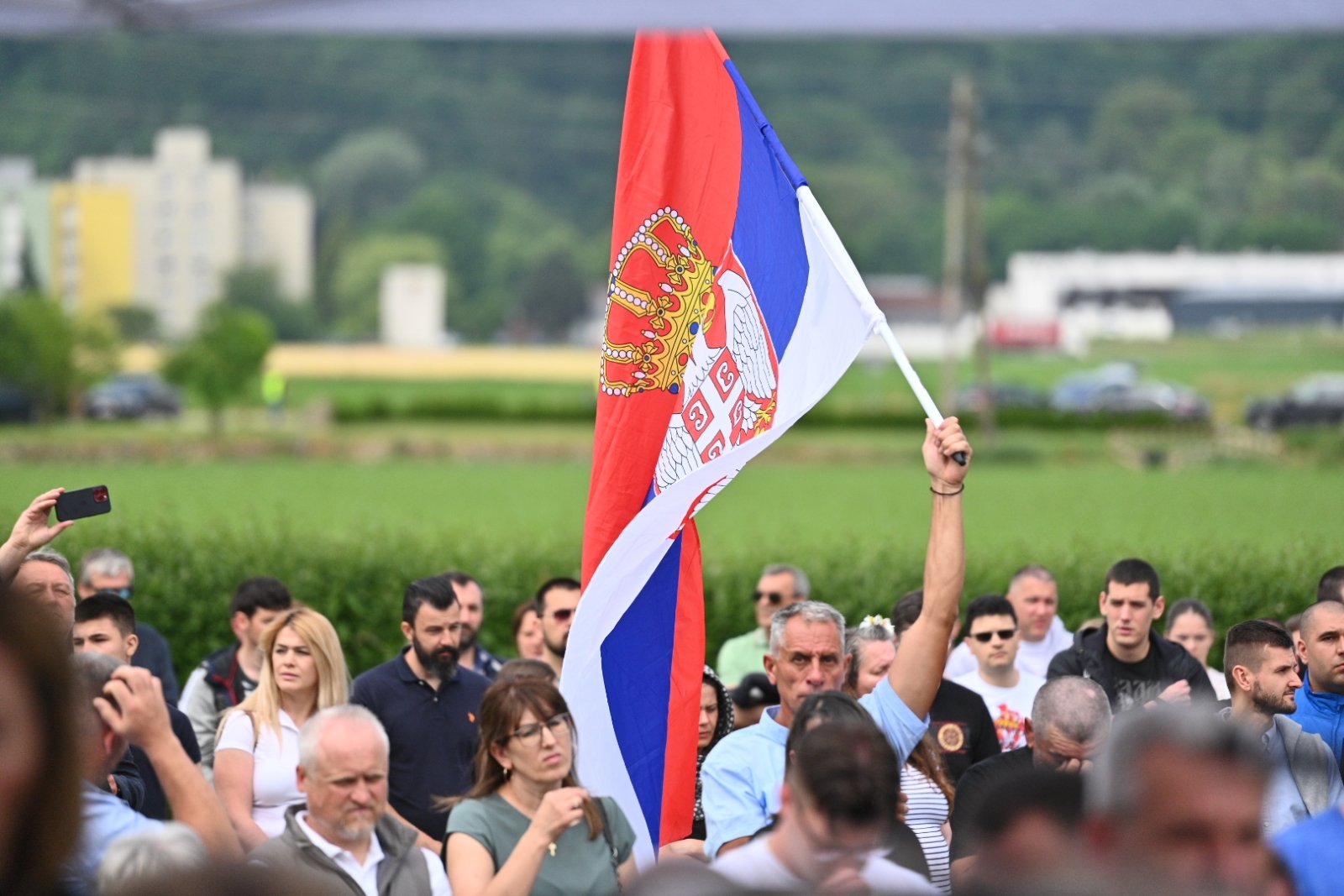 Dodik položio vijenac na centralni spomenik na Vojnom groblju (FOTO)