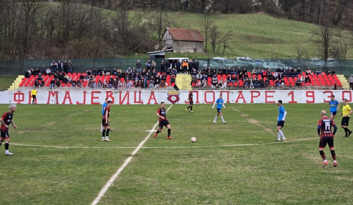 Lopare: “Majevica“ i “Mladost“ iz Gacka priredili fudbalski spektakl na gradskom stadionu
