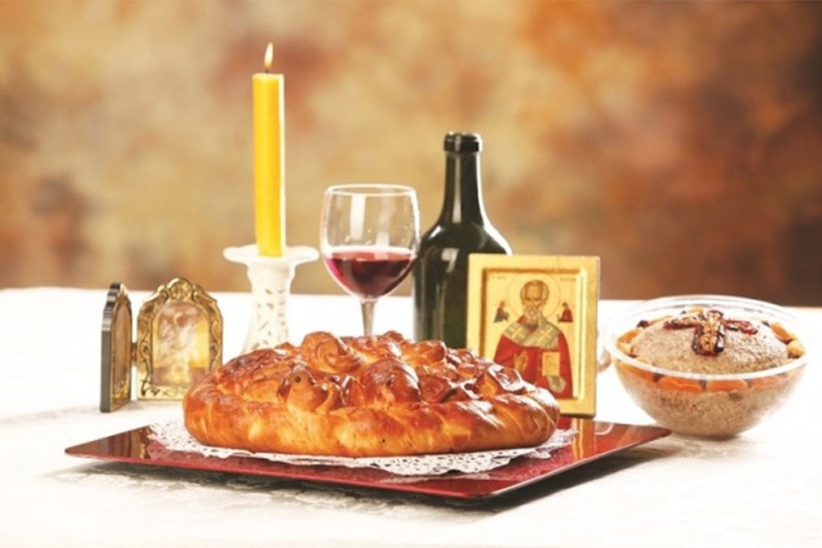 Da li je pravilno pisati Srećna slava ili Srećna Slava?