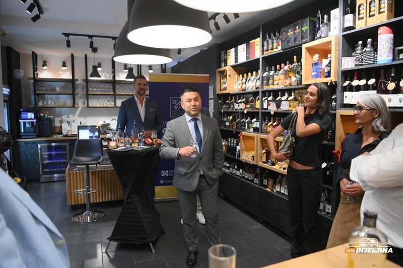 Imamo čime da se ponosimo: Semberski proizvodi promovisani u Austriji (FOTO)