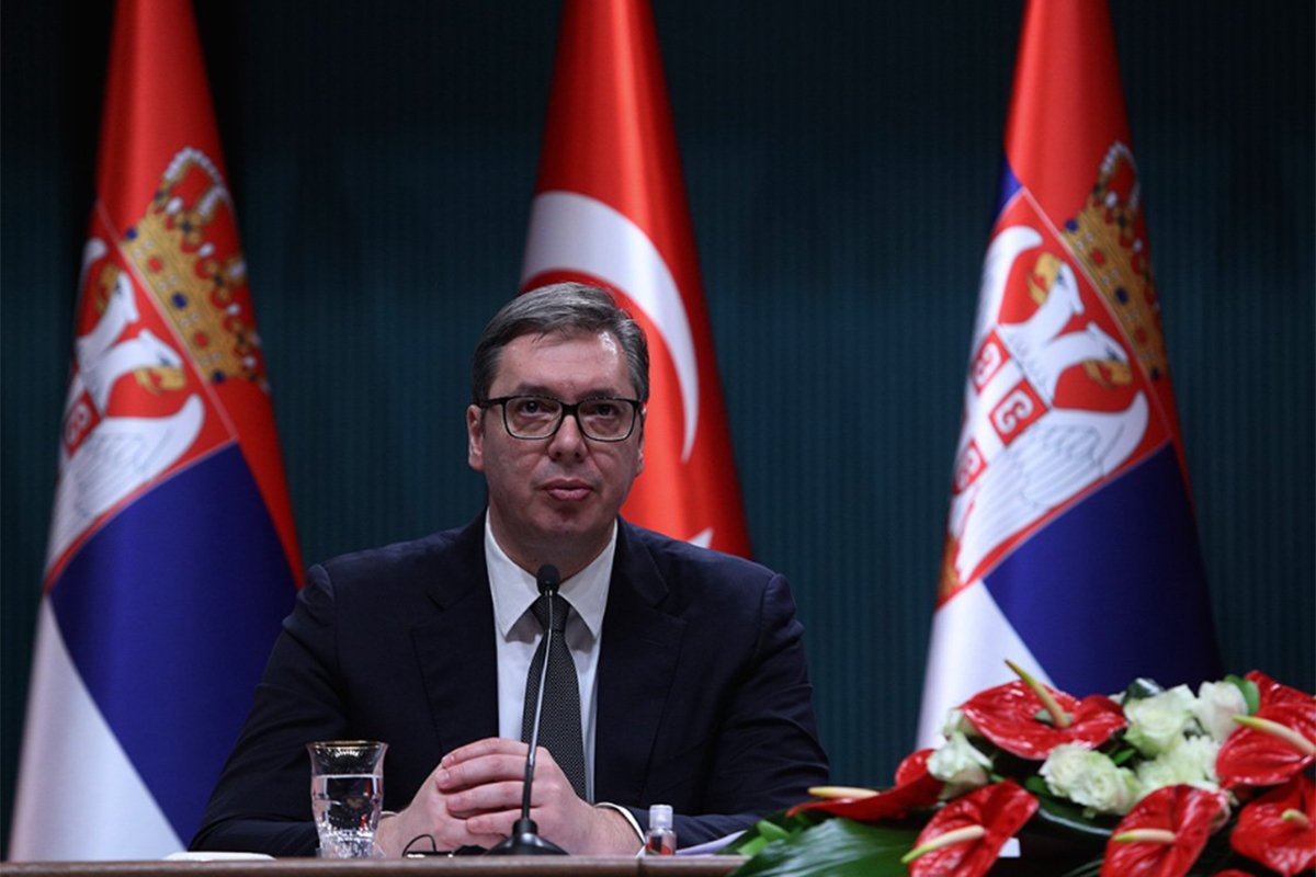 Vučić: Nema predaje, KM tablice ostaju