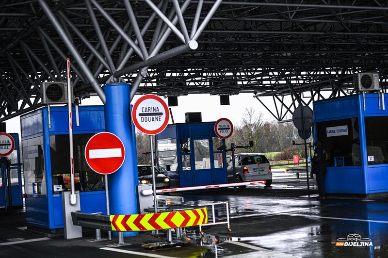 Od sutra na snazi nova pravila na granicama: Ovako izgleda postupak, očekuju se velike gužve