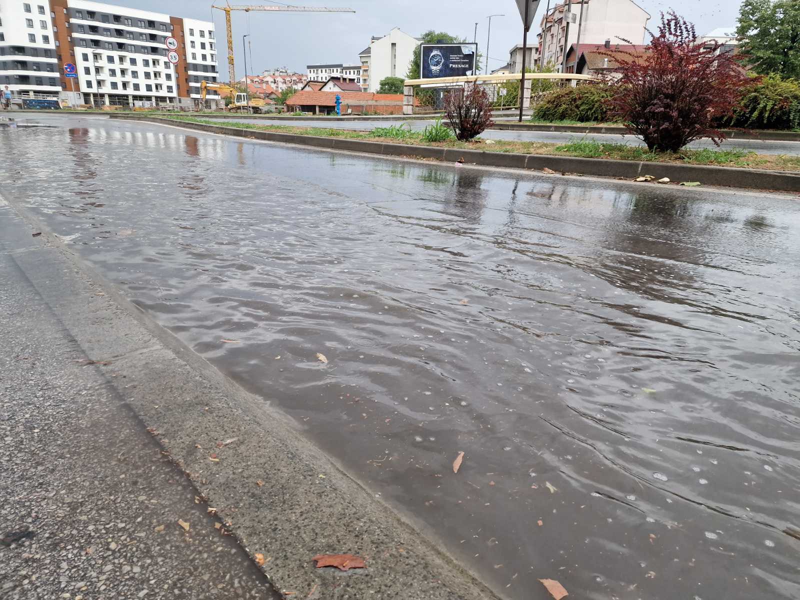 Kiša napokon osvježila Bijeljinu (FOTO, VIDEO)