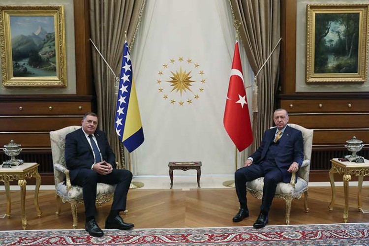Dodik se u Ankari sastao sa Erdoganom