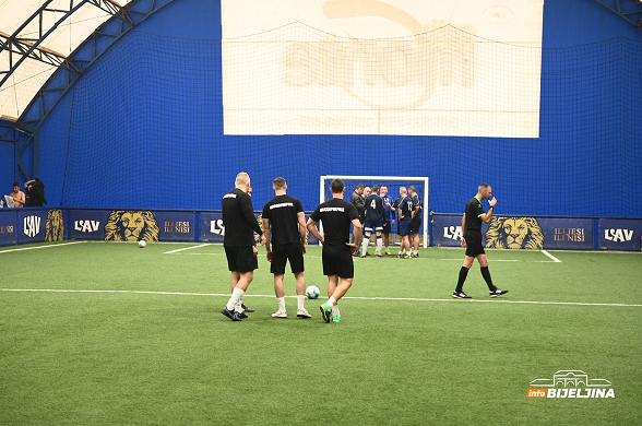 Pripadnici PU Bijeljina na turniru u malom fudbalu: Trifković najbolji igrač, a Pavlović strijelac (FOTO)