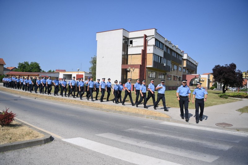 Bijeljina: Policajci stigli pred sud (FOTO; VIDEO)