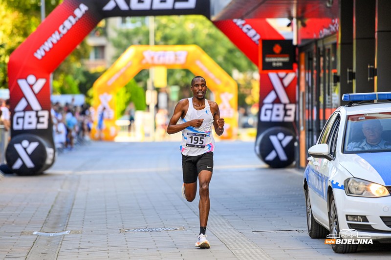 Povodom Dana grada Bijeljina: Održana Međunarodna ulična trka (FOTO)