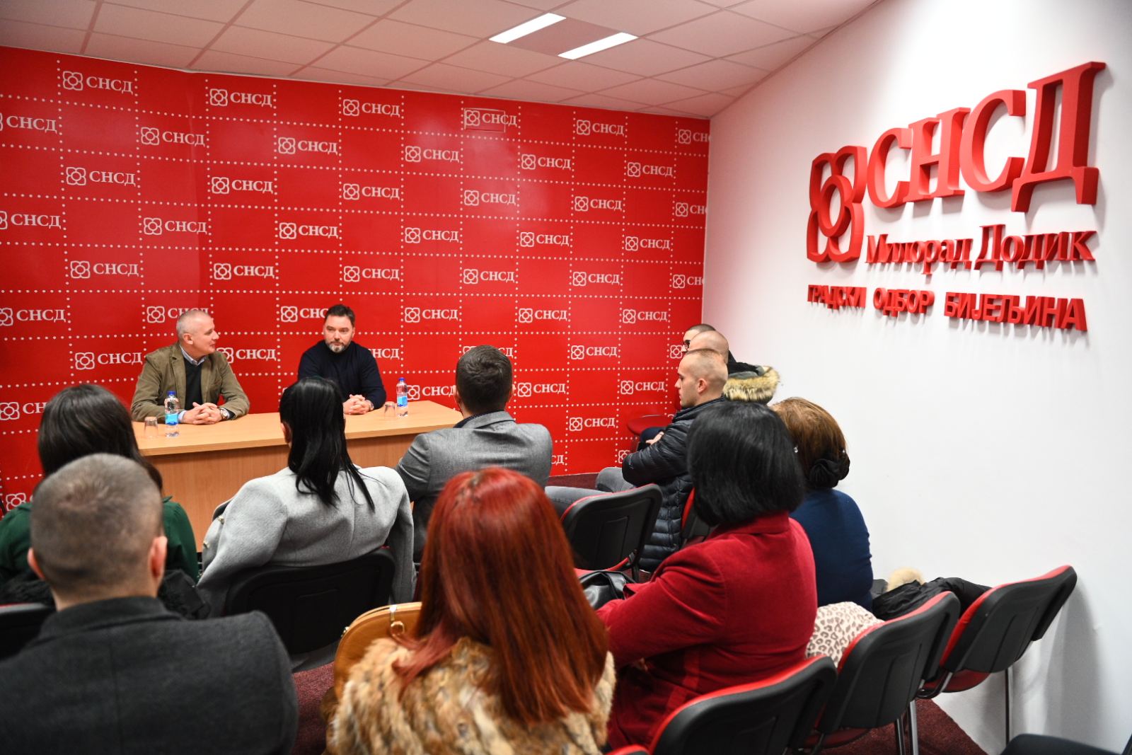 Košarac u posjeti GO SNSD: Nije prirodno da je Bijeljini bliže Sarajevo od Banjaluke