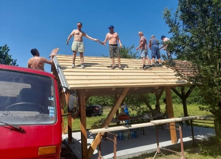 U selu u FBiH, gdje je sve srpsko zbrisano sa zemlje, grade crkvu: “Ona će nas okupljati” (FOTO)