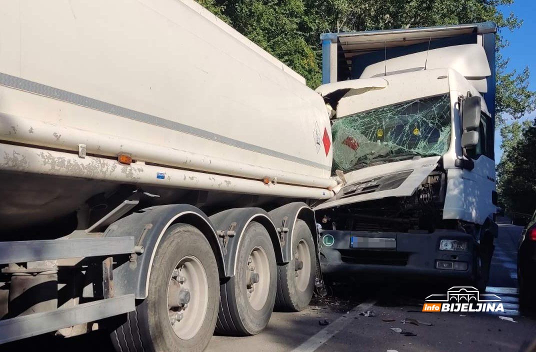 Sudar DVA KAMIONA na putu Brčko – Lončari (FOTO)