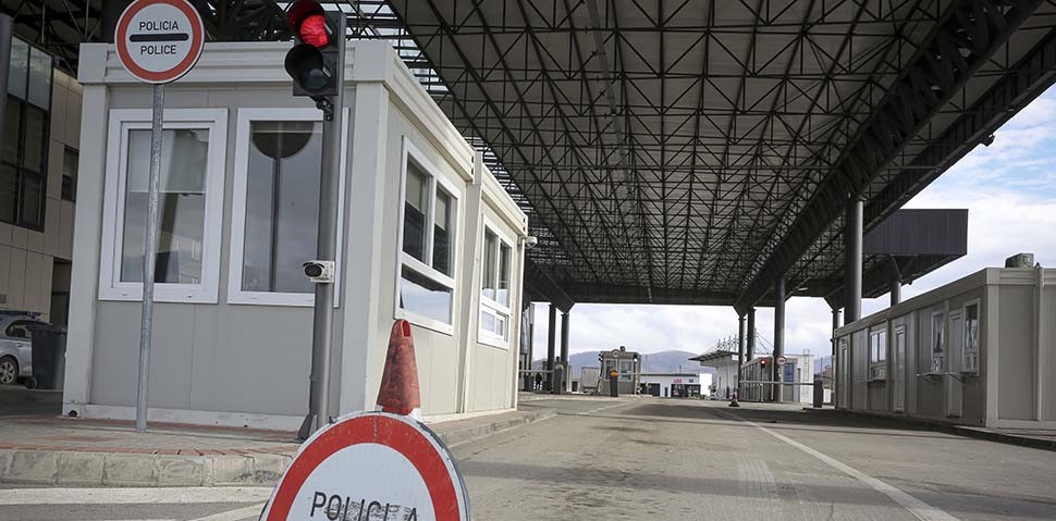 Zabranjen ulazak na KiM vozilima sa oznakama pokrajinskih gradova