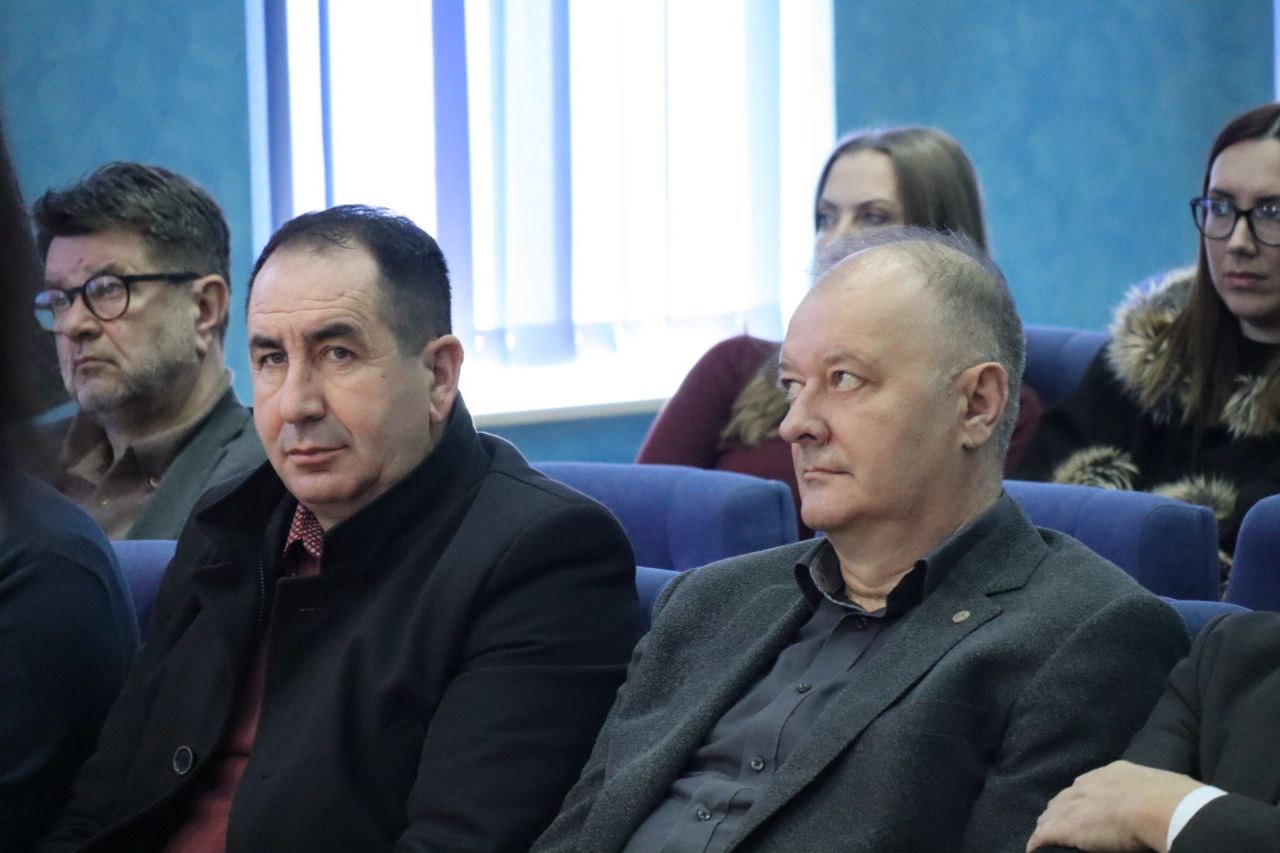 Ugljevik: Održana komemoracija Petru Tomiću (FOTO)