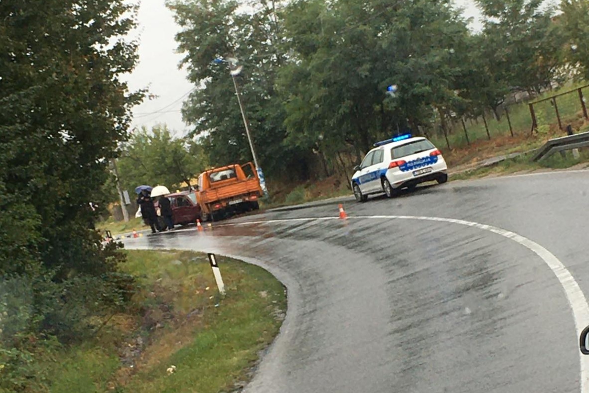 Teška saobraćajna nesreća: Poginuo Bijeljinac, dvoje povrijeđenih